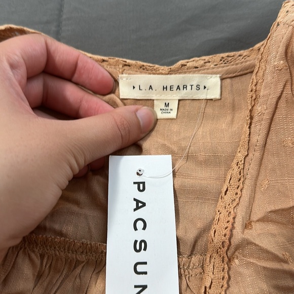 Pacsun front-tie top - Picture 4 of 7